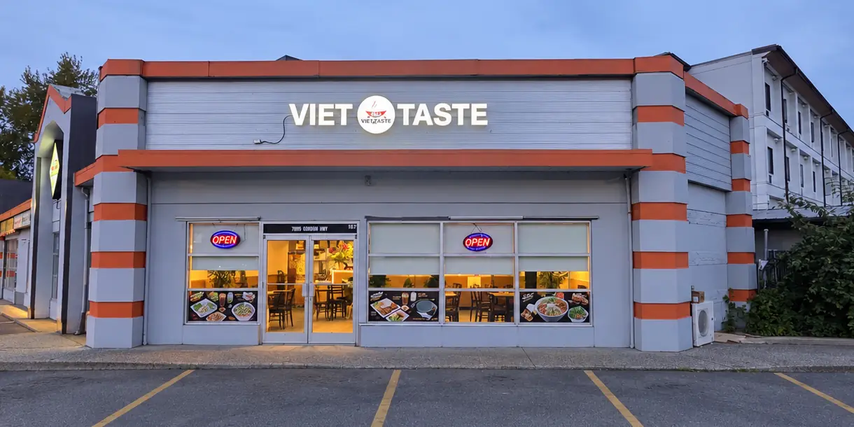 Viet Taste storefront at 22805 Lougheed Hwy, Maple Ridge